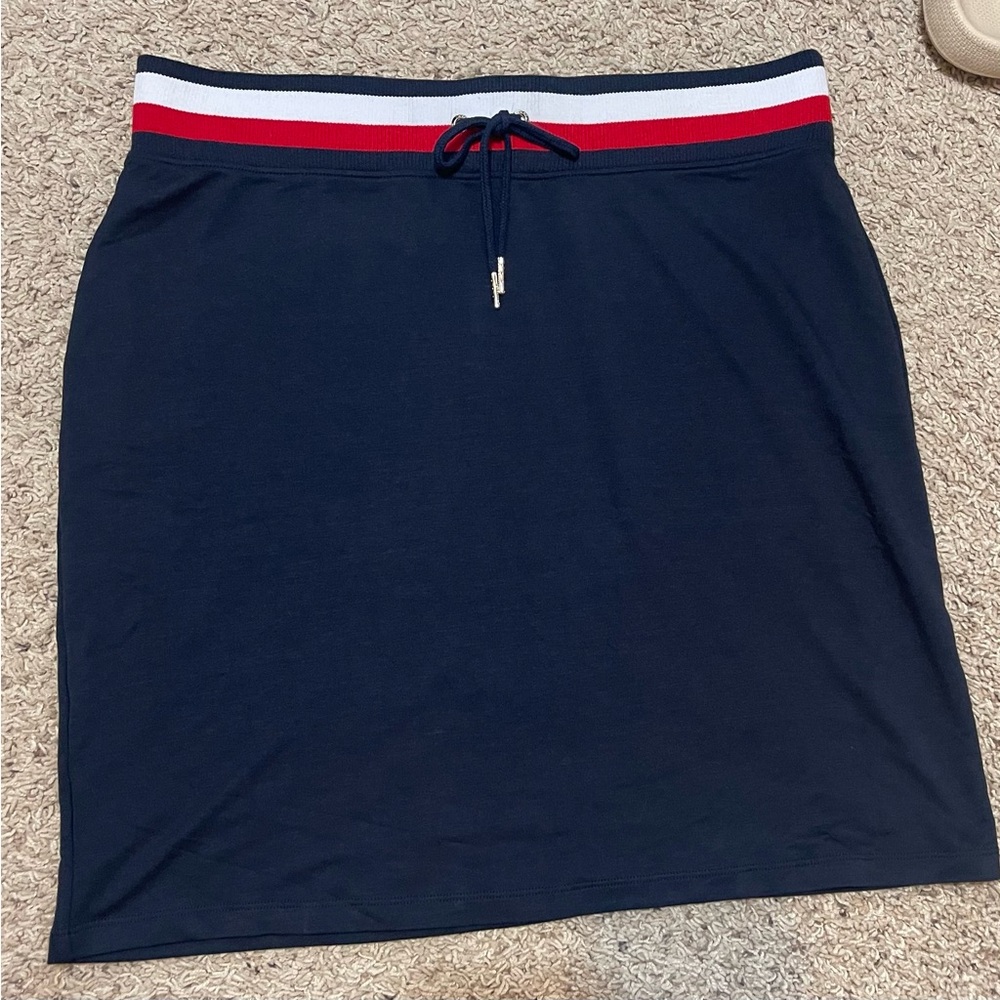 Tommy Hilfiger skirt, size Large